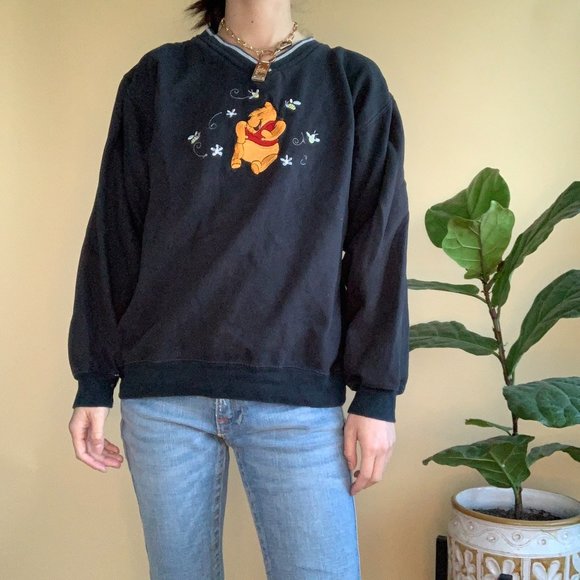 Vintage Pooh Bear Embroidered Sweatshirt - Picture 2 of 6